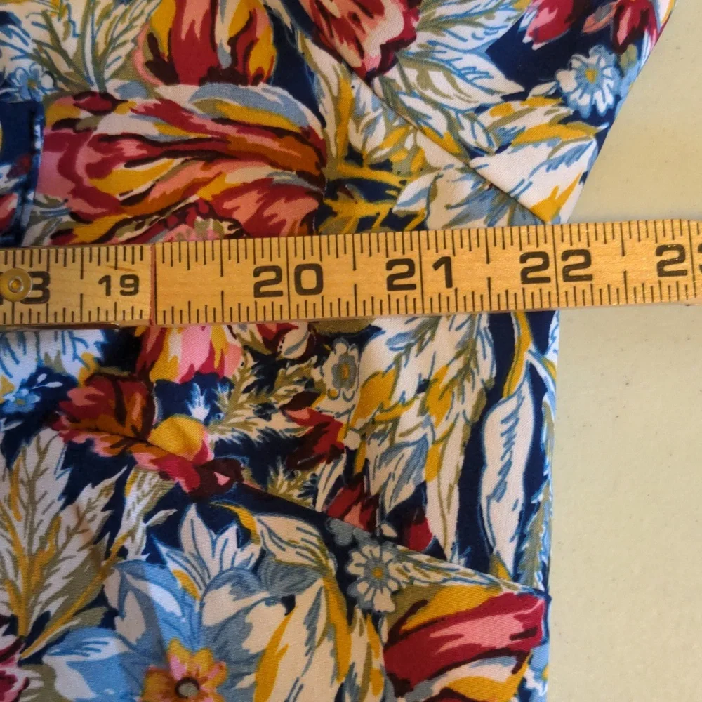 Laura Scott Petite Women's Size XLP Floral print Long Sleeve Shirt - Picture 9 of 12